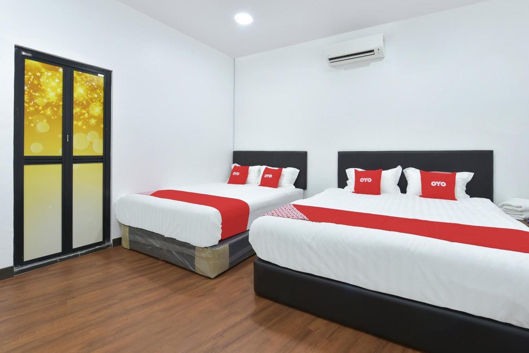 Oyo 90869 Hotel Madeena Inn Sepang Eksteriør billede